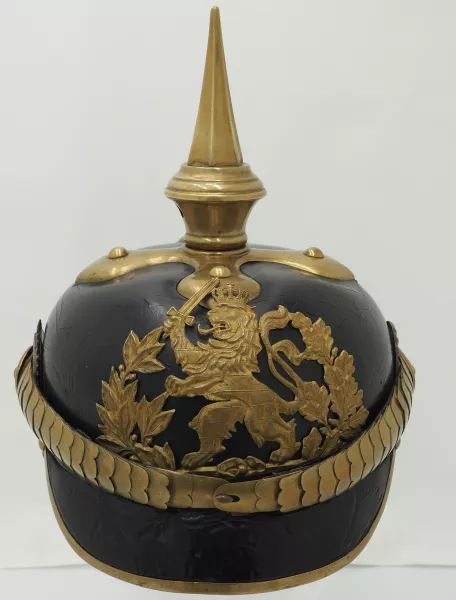 Hessen Infantry Officer Pickelhaube Visuel 1 principal
